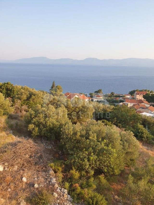 GRADAC, PODACA - land with an exceptional view of the sea