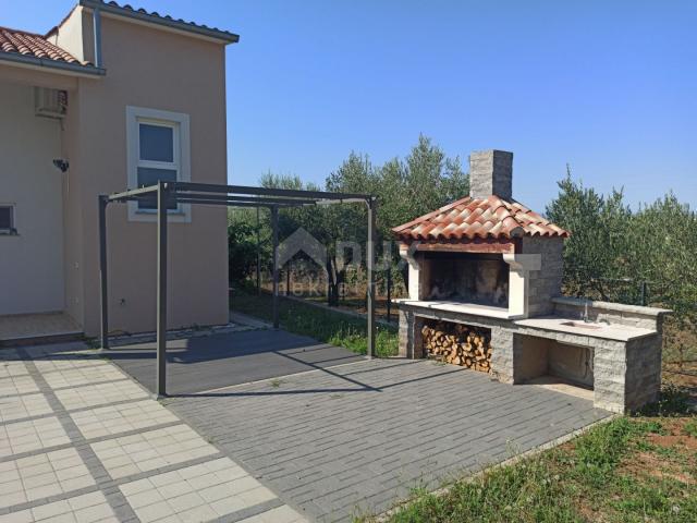 ISTRIA - PULA - Furnished family house in a quiet location