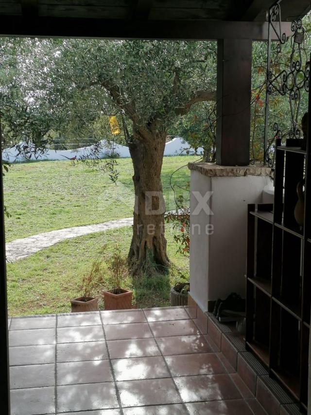 ISTRIA, GALIŽANA - A unique rustic house with a view of the Brijuni Islands!