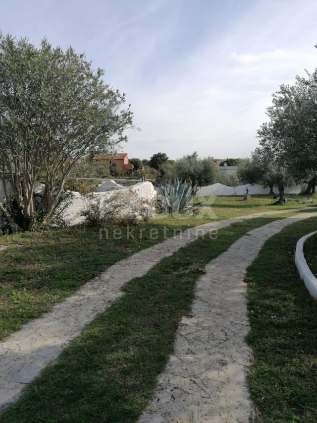 ISTRIA, GALIŽANA - A unique rustic house with a view of the Brijuni Islands!