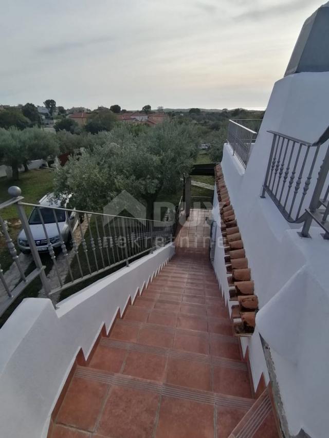 ISTRIA, GALIŽANA - A unique rustic house with a view of the Brijuni Islands!