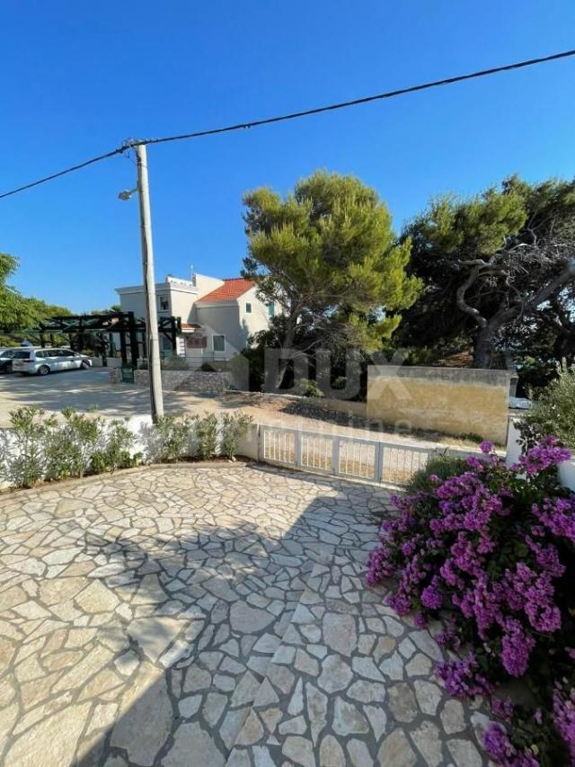 PAG ISLAND, KOŠLJUN - Apartment in a quiet bay