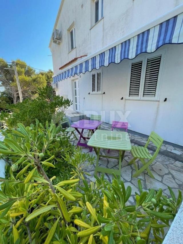 PAG ISLAND, KOŠLJUN - Apartment in a quiet bay