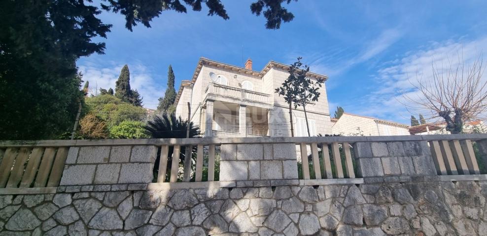 DUBROVNIK, LOPUD - An exceptional floor of a Dubrovnik villa