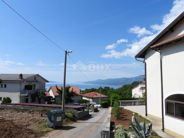 KASTAV, RUBEŠI – Baugrundstück 1957 m2 mit Meerblick für Wohngebäude – Wohnungen/Familienhaus/Villa