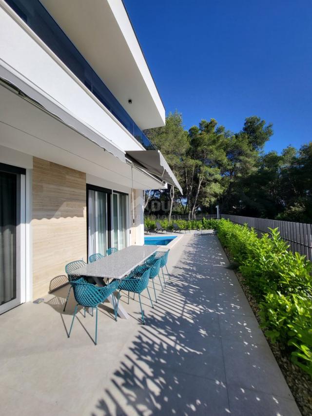 ZADAR, BIBINJE – Neu gebaute Luxusvilla