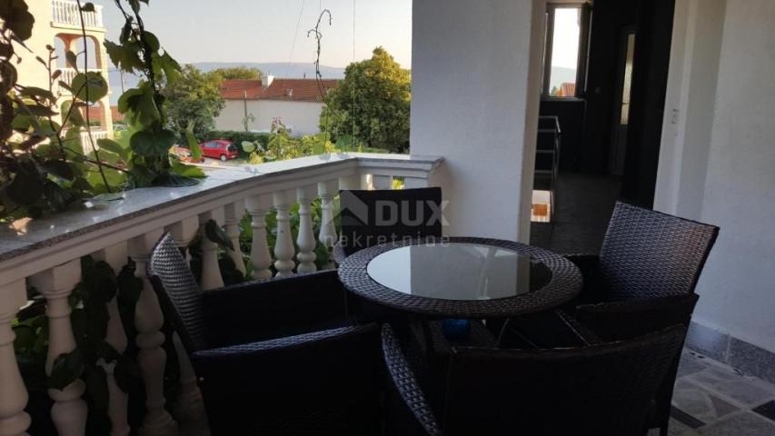 NOVI VINODOLSKI - kuća u mirnom pređelu s 5 apartmana