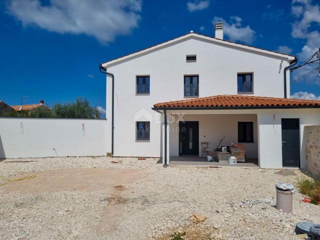 ISTRIA, BALE (surroundings) - Two renovated residential buildings in a great location, opportunity!