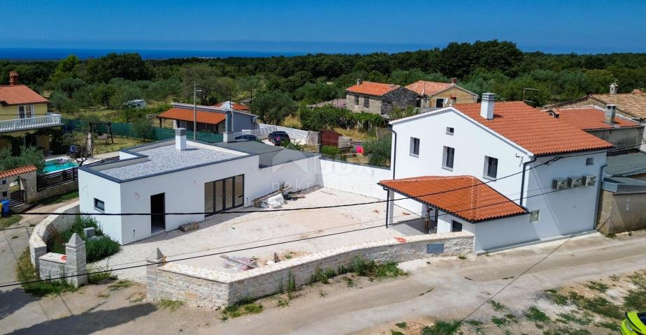 ISTRIA, BALE (surroundings) - Two renovated residential buildings in a great location, opportunity!