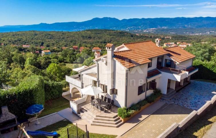 RIJEKA, VIŠKOVO, SARŠONI - Einfamilienhaus mit Pool und Meerblick + großem Garten! GELEGENHEIT!