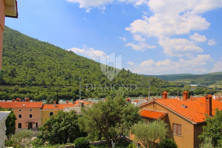 Plomin, dvokatnica sa lijepim pogledom