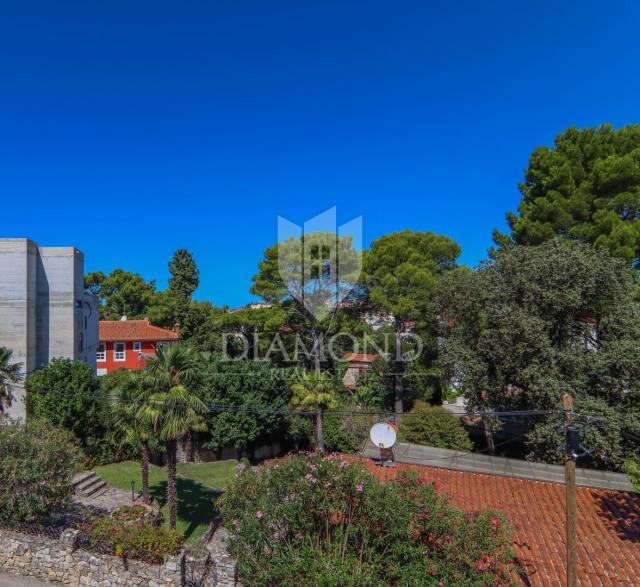 Rovinj, Spacious house in the center only 100m from the sea