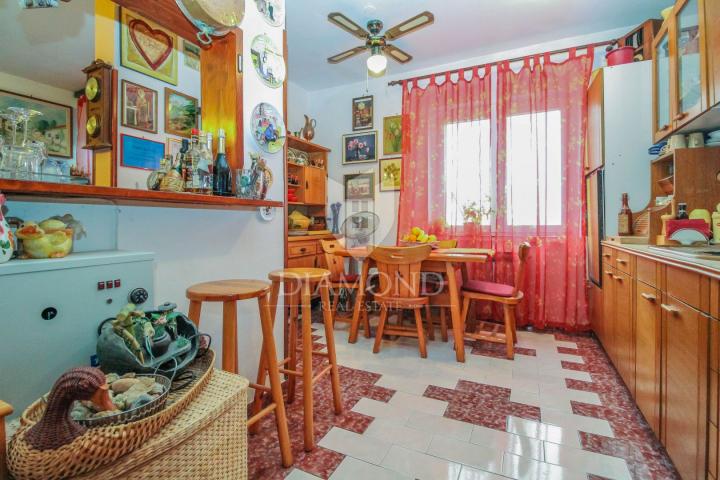 Umag, spacious apartment near the city center and the beach