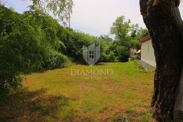 Labin, surroundings, old house for renovation with building land