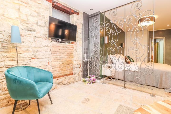 Rovinj, centar, renovirani studio apartman u mirnoj ulici