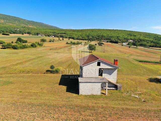 Boljun, ein Haus in schöner Lage mit freiem Blick