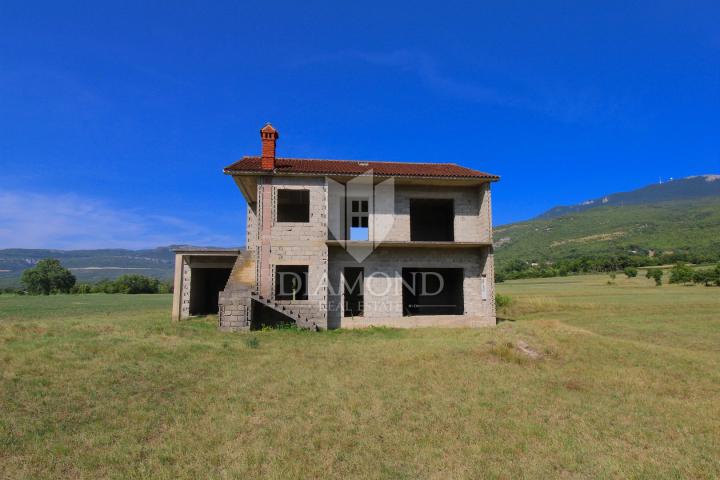 Boljun, ein Haus in schöner Lage mit freiem Blick