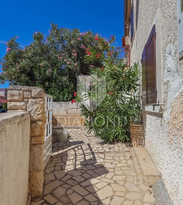 Liznjan, a charming stone house in the center of town