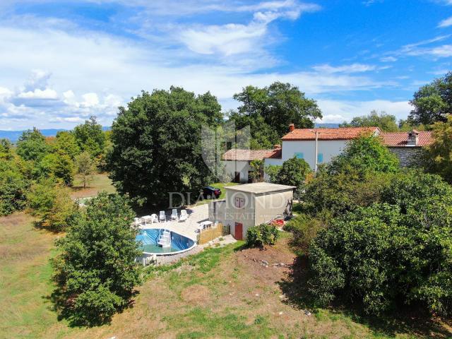 Labin, Umgebung, Haus mit Swimmingpool und großem Garten