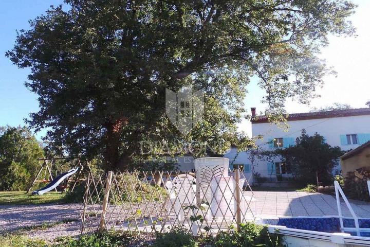 Labin, Umgebung, Haus mit Swimmingpool und großem Garten