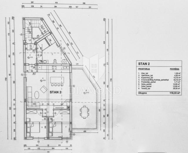 Liznjan, Umgebung, modernes Haus mit zwei Wohnungen