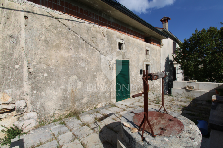 Labin, okolica, kamena kuća za adaptaciju