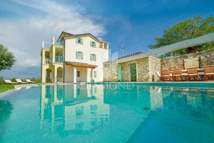 Motovun. schöne Villa mit einer bezaubernden Aussicht