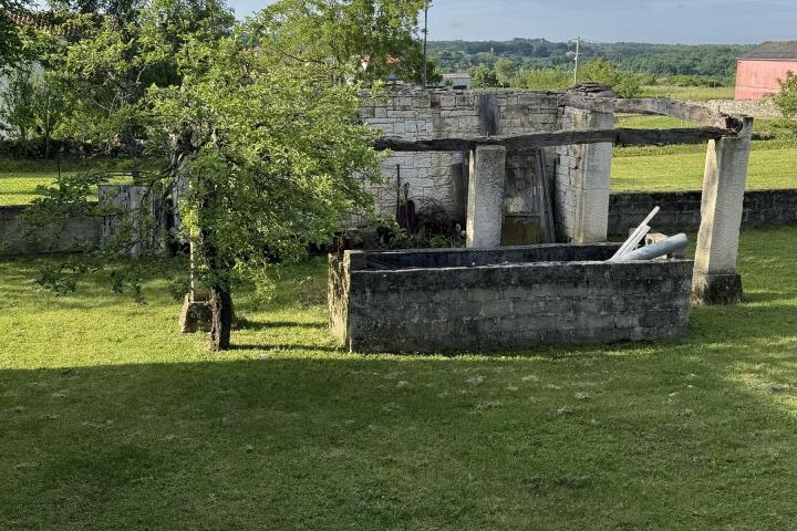 Tinjan, Kamena stancija u srcu Istre