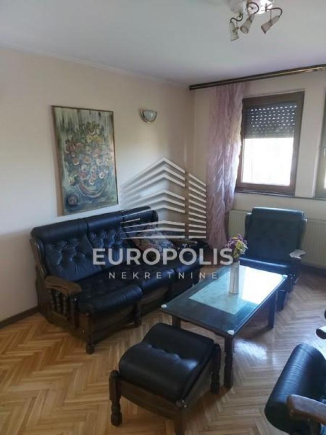 Duplex sa parkingom kod Pinka, Dedinje ID#5383