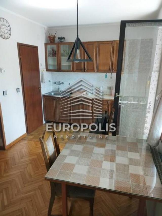 Duplex sa parkingom kod Pinka, Dedinje ID#5383