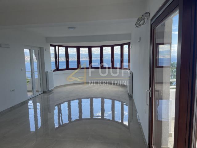 Opatija, 170. 45m2, 2s+db, 3 terase, balkon, pogled, parking