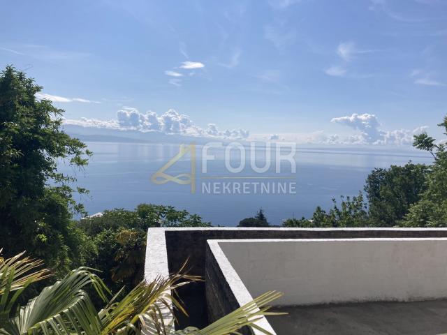 Opatija, 170. 45m2, 2s+db, 3 terase, balkon, pogled, parking