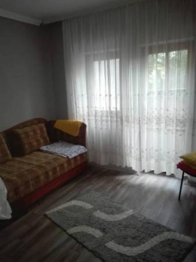 NOVI BEOGRAD LEDINE 260m2 , 5A 2T , 300000e