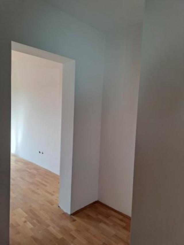 CUKARICA ZELEZNIK 60m2 , 105400e