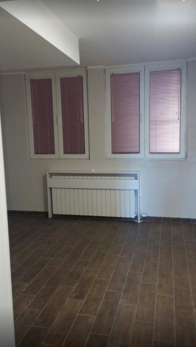 KANAREVO BRDO 129M2 + 200M2 DVORISTE