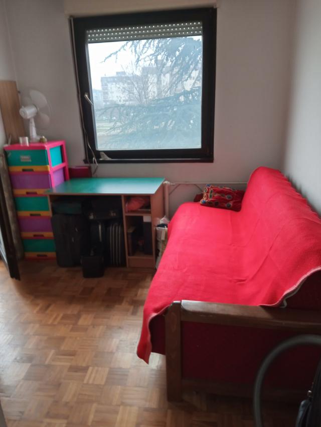 NOVI BEOGRAD BLOK 71 75m2 , T , 168000e