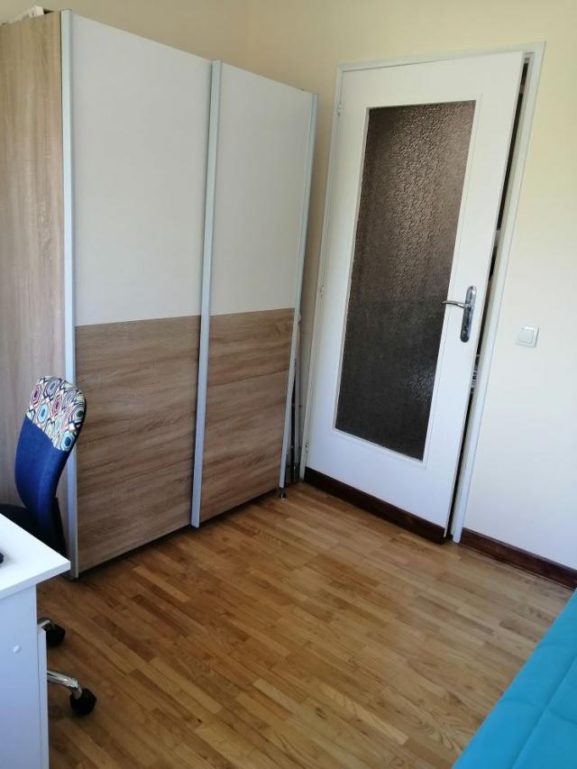 SAVSKI VENAC DEDINJE 58m2 , T , 190000e