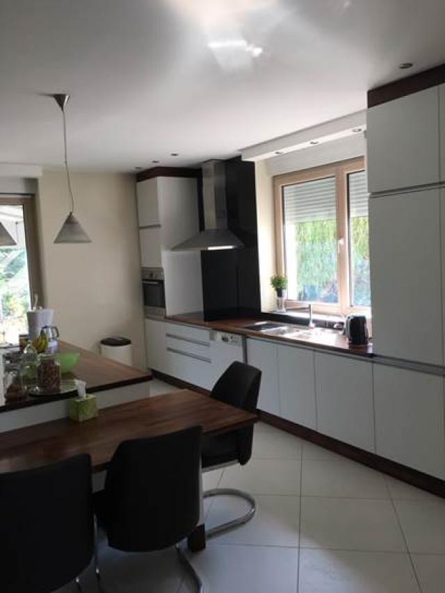 SAVSKI VENAC DEDINJE 800m2 , +11a , 3500000e