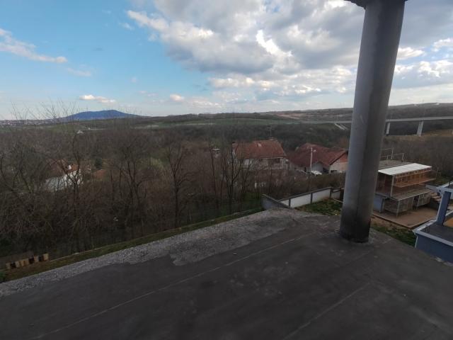 RAKOVICA KNEZEVAC 490m2 , T , 239000e