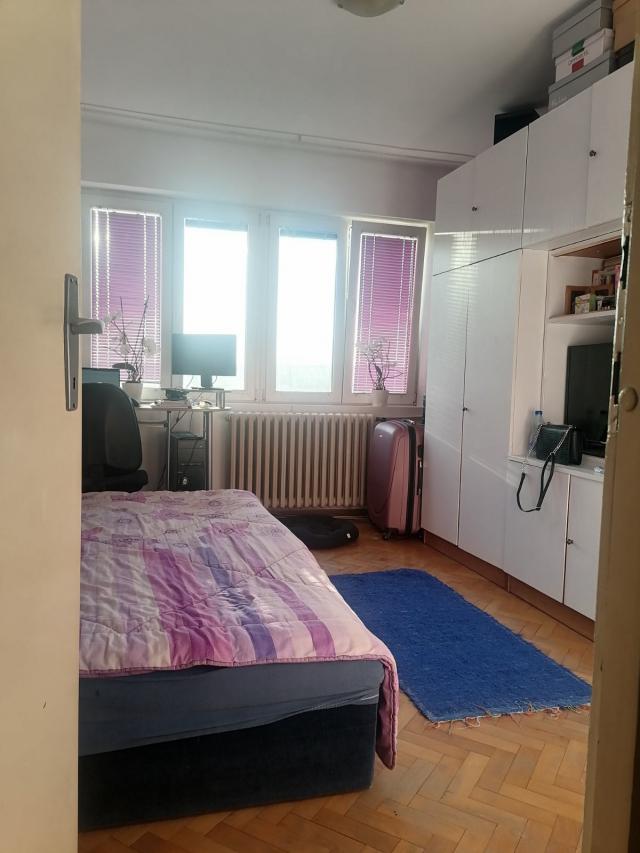 RAKOVICA RAKOVICA CENTAR 56m2 , +T8 , 125000e