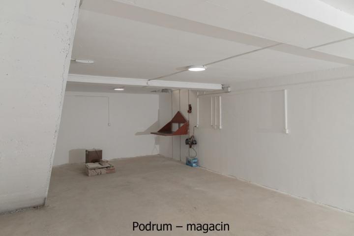 STARI GRAD KALEMEGDAN 221m2 , 635000e