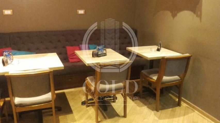 Kompletno opremljen LOKAL sa dve bašte. 65m2, 133 900eur ID#3385