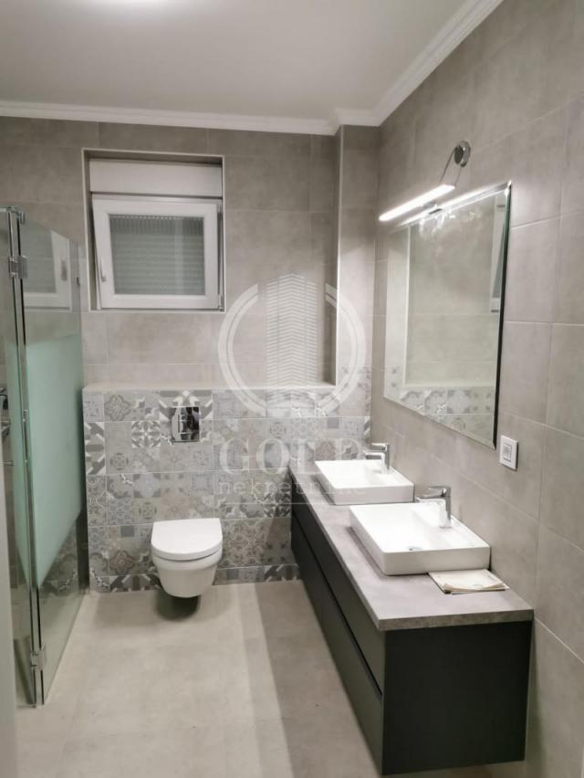 JEDINSTVENA PONUDA! KUĆA U FUNKCIJI POSLOVNOG PROSTORA! 400. 00m2, 4000 eur ID#3497