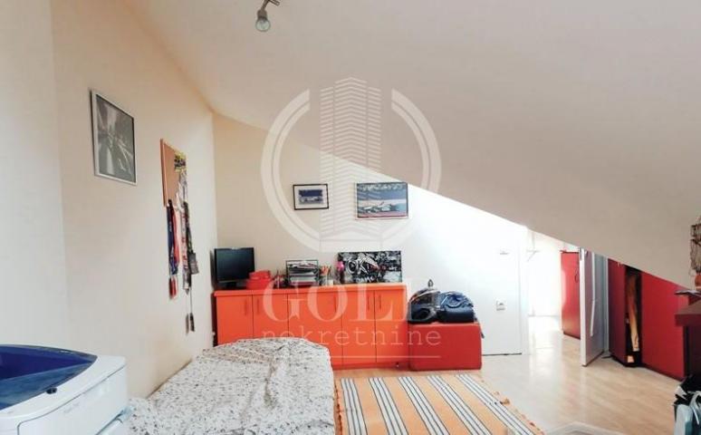 Odličan dupleks na Grbavici. 111m2, 180000 eur ID#3772
