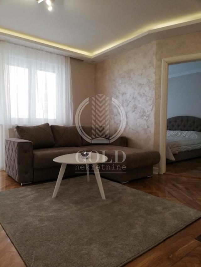 LUX STAN 51. 00m2, Miše Dimitrijevića 600 eur- USELJIV !!! ID#3906