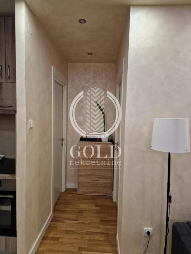 ODLIČAN JEDNOIPOSOBAN, 30m2 82400e, INVESTICIJA ILI ZA ŽIVOT! ID#6491