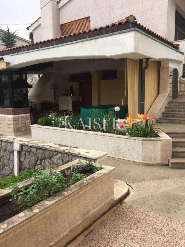 Villen Tošina, Opatija, 280m2