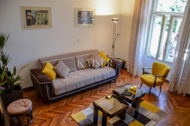 Opatija, Center - Two-story apartment in a villa in the heart of the city, 205 m2