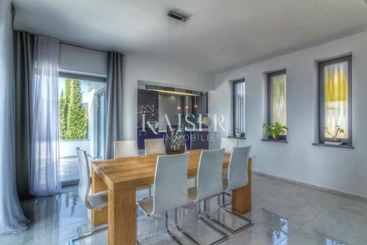 Villas Martinkovac, Rijeka, 99m2