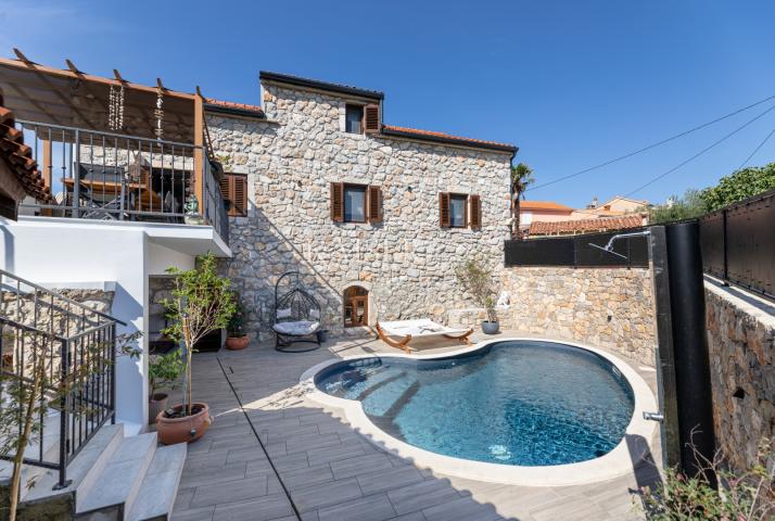 Otok Krk, Risika - luksuzna villa sa bazenom